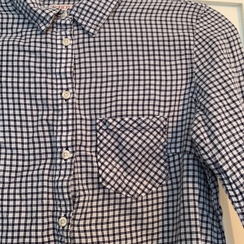 Button down pattern shirt - Picture 2 of 2